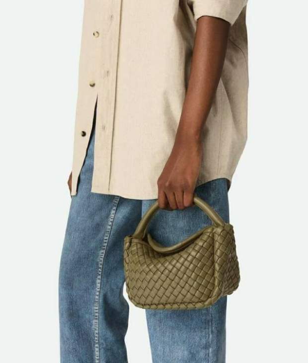 Picture of Bottega Veneta Handbags _SKUfw202001344fw